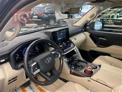 تۆیۆتا لاند کروزەر